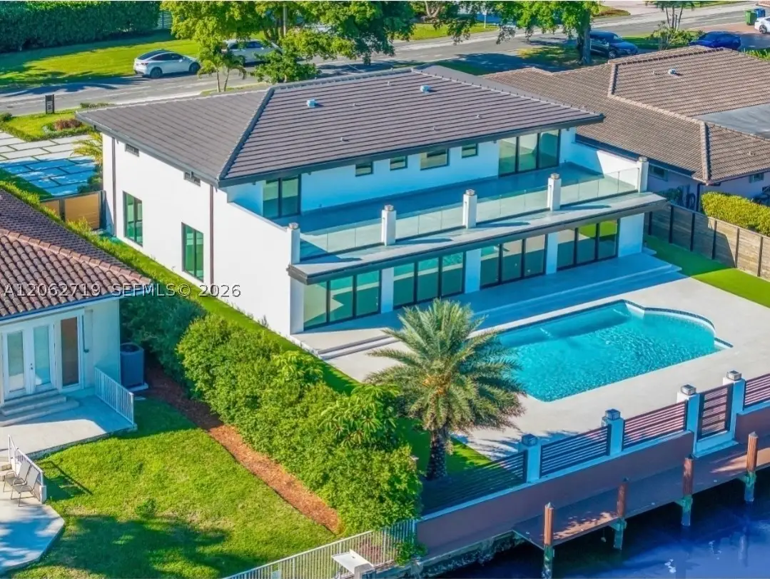 406 Holiday Dr, Hallandale Beach, FL 33009 - #1