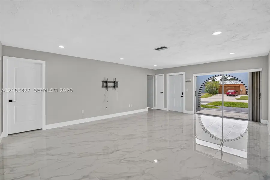 9531 NW 20th Pl, Sunrise, FL 33322 - #3