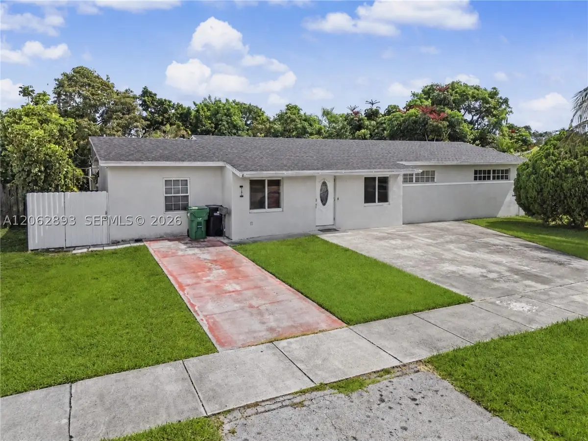 11271 SW 176th St, Miami, FL 33157 - #1
