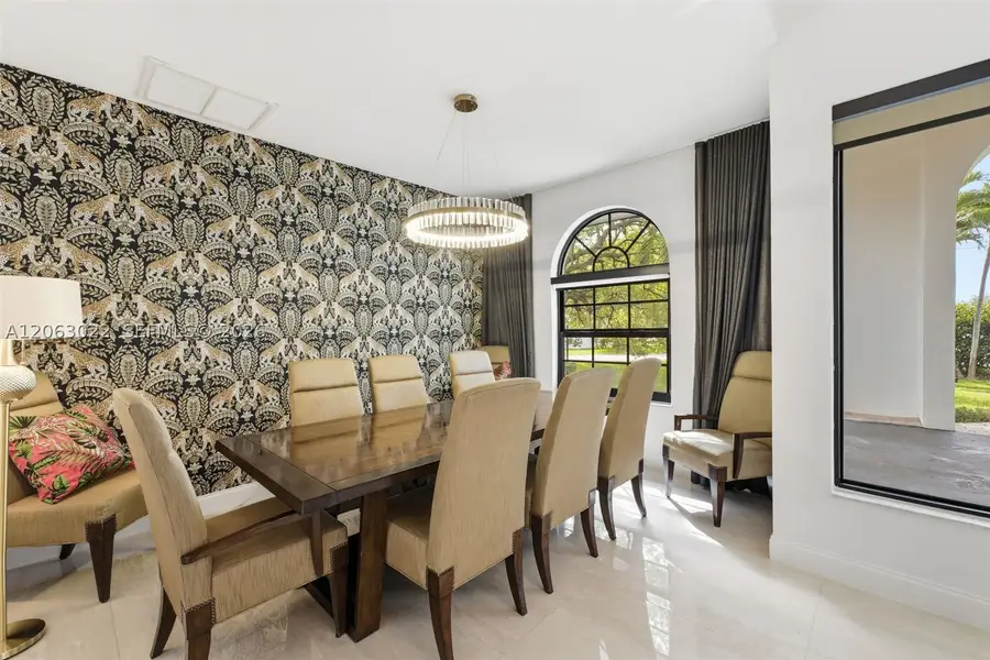 8215 Grand Canal Dr, Miami, FL 33144 - #2