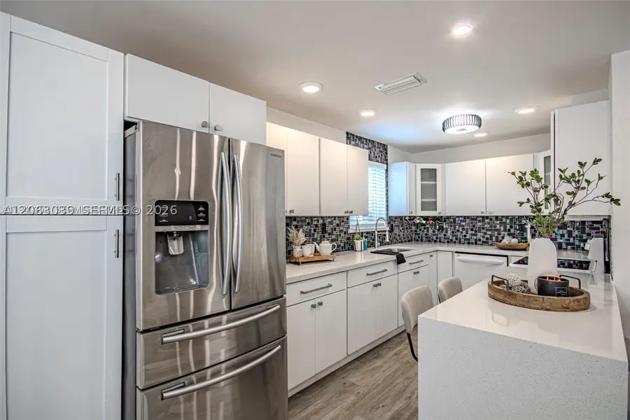 801 NE 57th St, Oakland Park, FL 33334 - #3