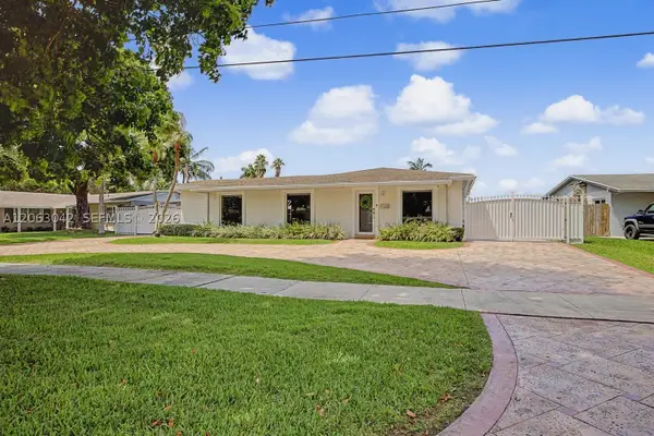 9921 SW 195th St, Cutler Bay, FL 33157