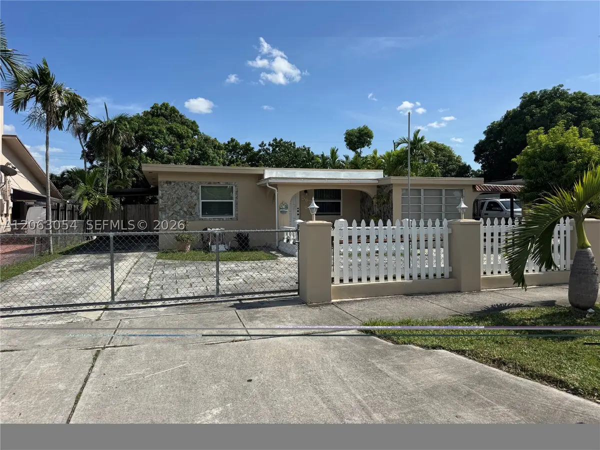 562 E 44th St, Hialeah, FL 33013 - #1