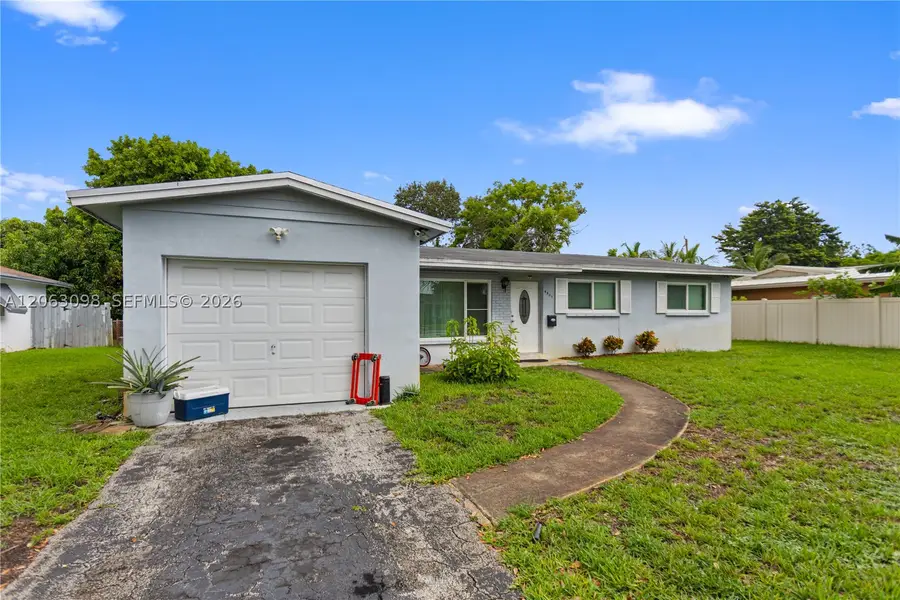 4857 NW 8th Ct, Plantation, FL 33317 - #3