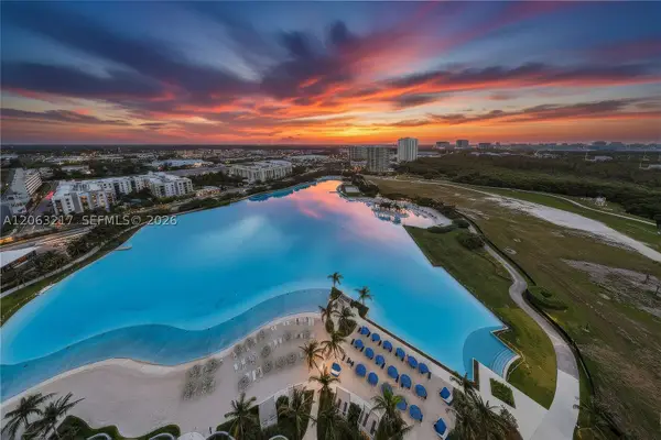 2411 Laguna Circle #2010, Miami, FL 33181