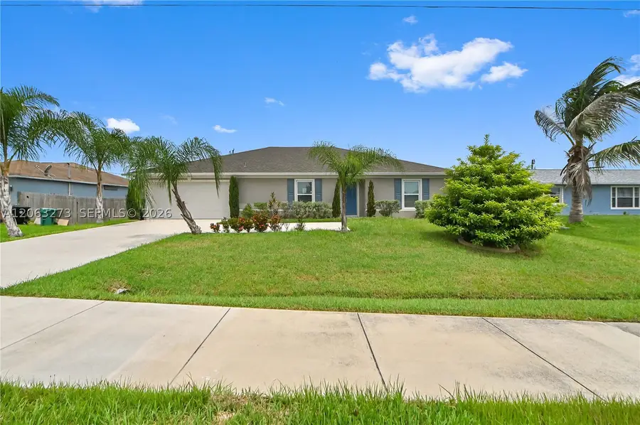 361 SW Thornhill Dr, Port Saint Lucie, FL 34984 - #2