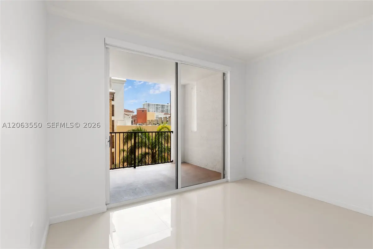17100 N Bay Rd #1712, Sunny Isles Beach, FL 33160 - #1