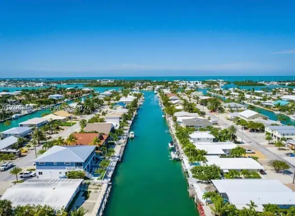 160 10th St, Key Colony, FL 33051