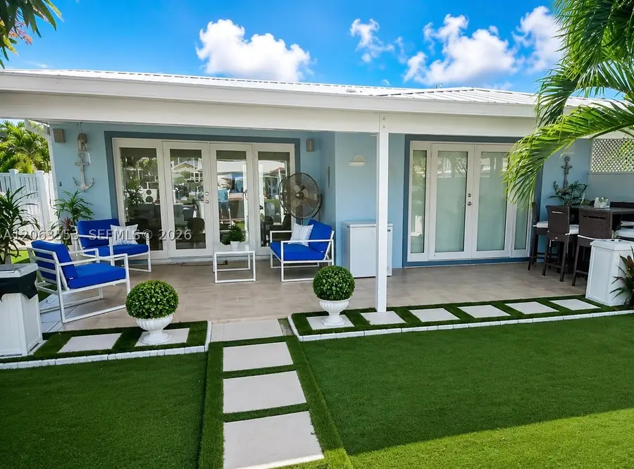 160 10th St, Key Colony Beach, FL 33051 - #3
