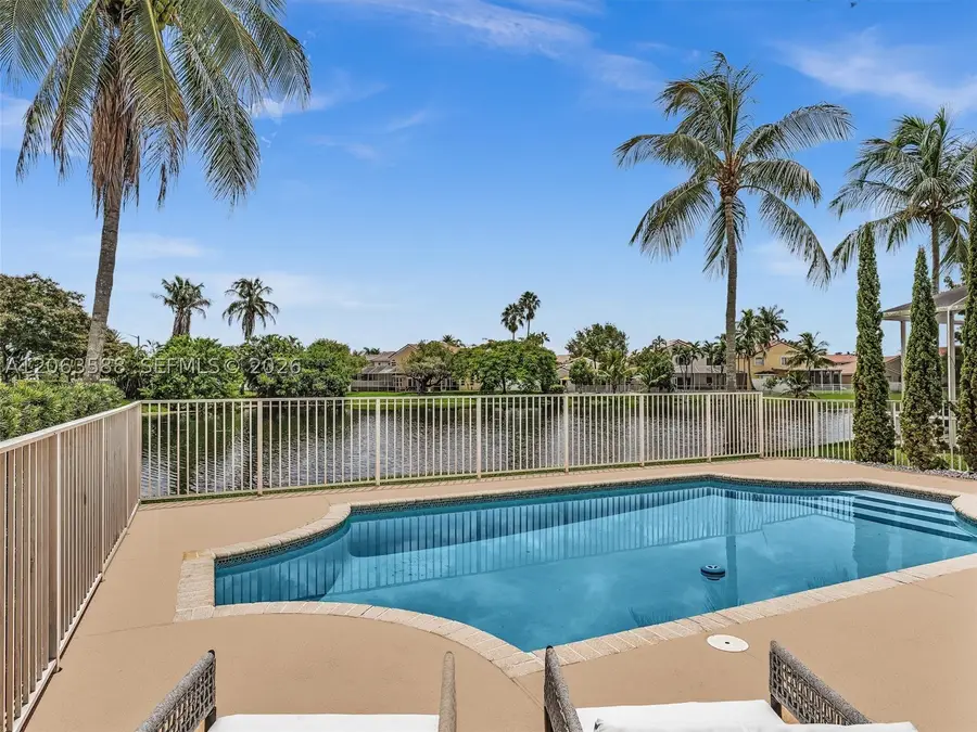 1385 NW 192nd Ter, Pembroke Pines, FL 33029 - #2