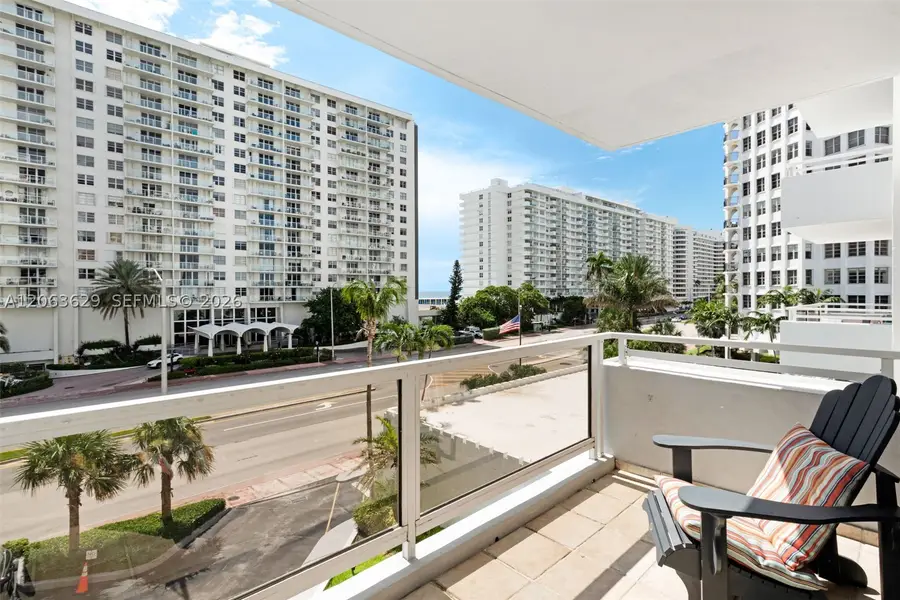 5700 Collins Ave #4C, Miami Beach, FL 33140 - #3
