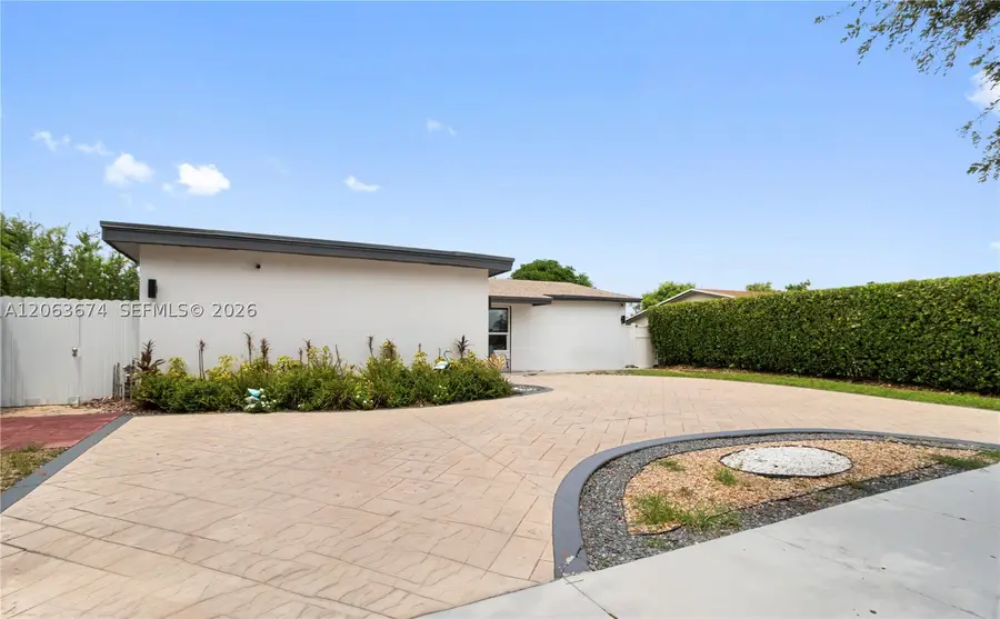 1150 N Douglas Rd, Pembroke Pines, FL 33024 - #3