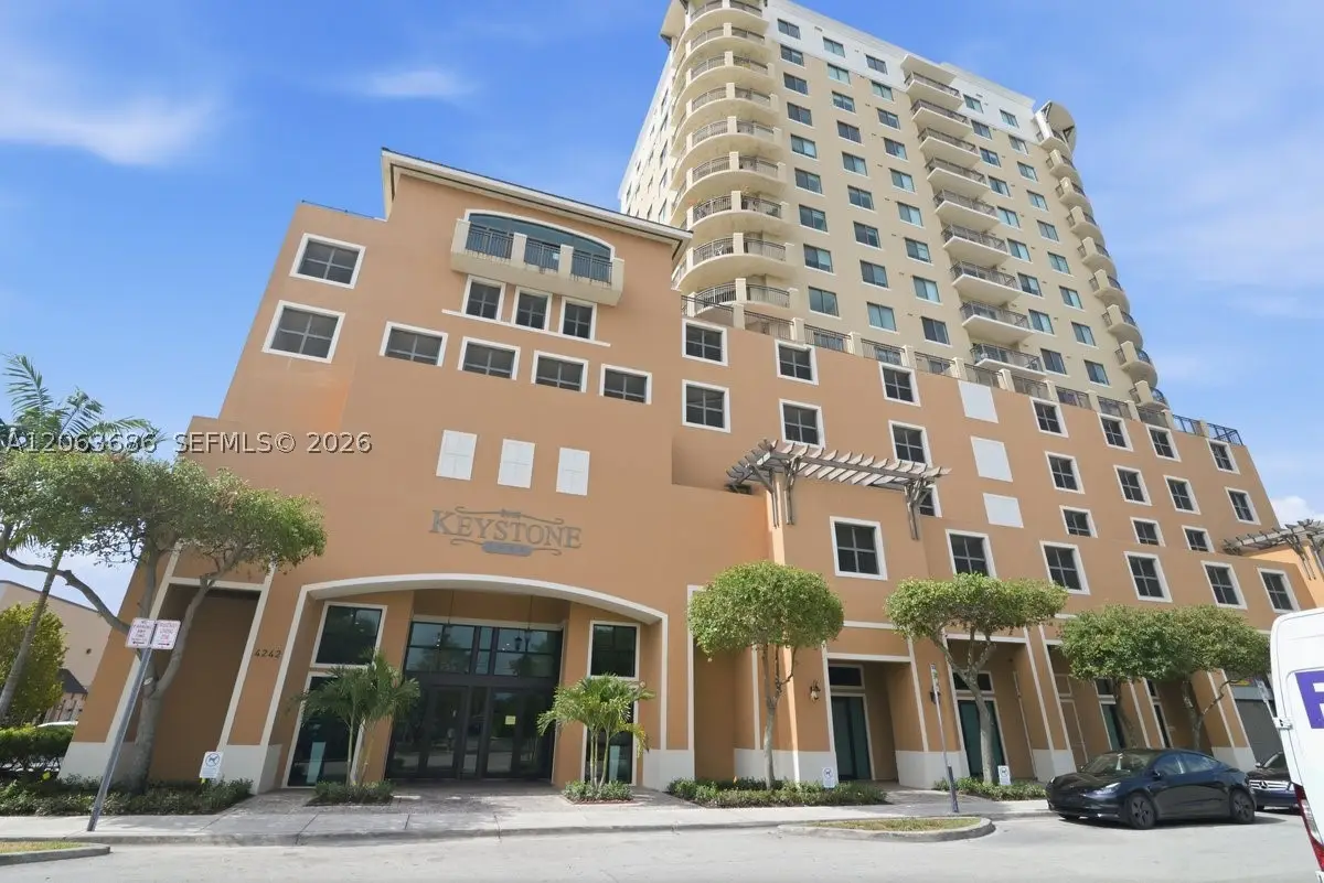 4242 NW 2nd St #807, Miami, FL 33126 - #1