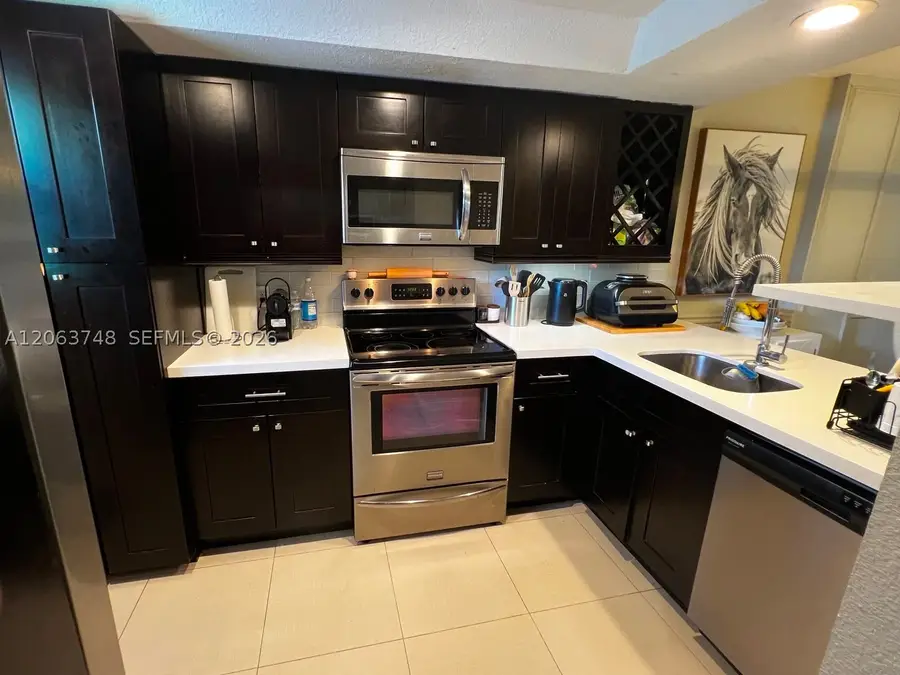 111 Royal Park Dr #1F, Oakland Park, FL 33309 - #3