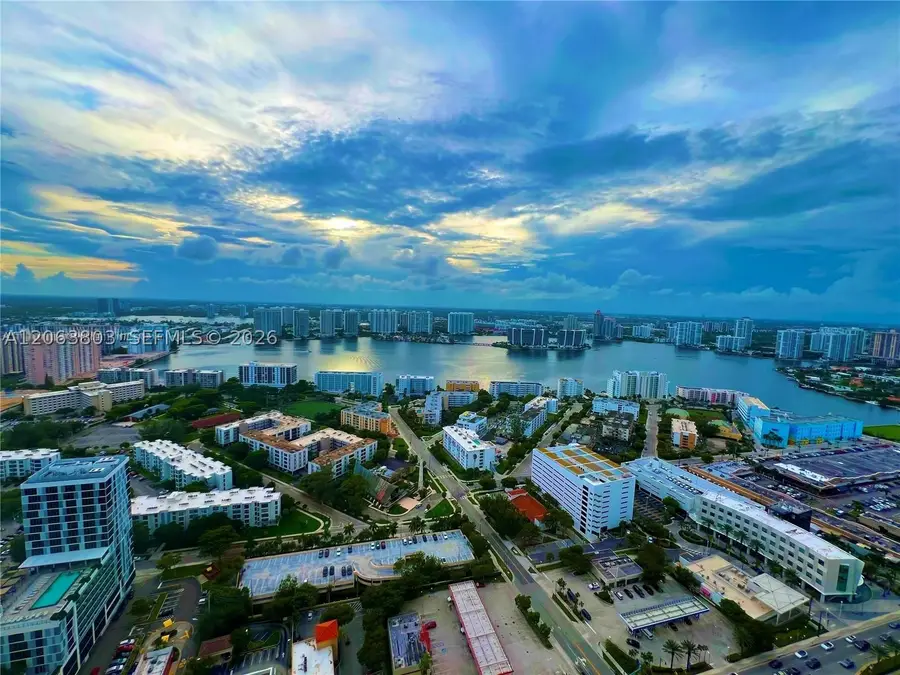 17875 Collins Ave #3206, Sunny Isles Beach, FL 33160 - #2