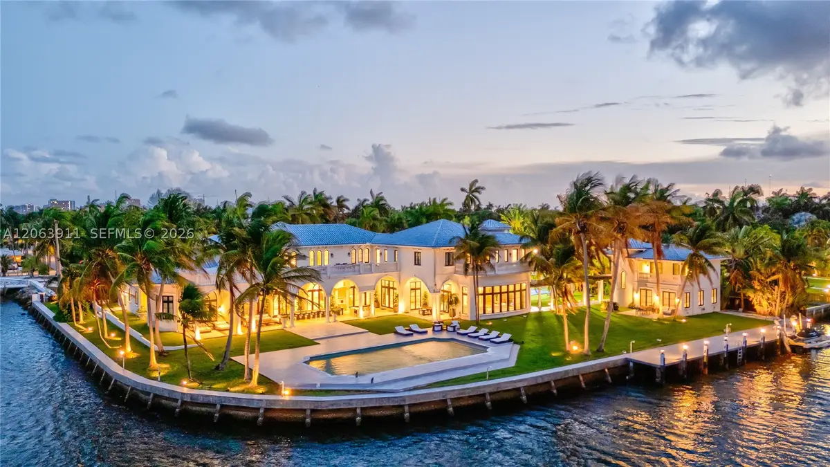 900 S Northlake Dr, Hollywood, FL 33019 - #1