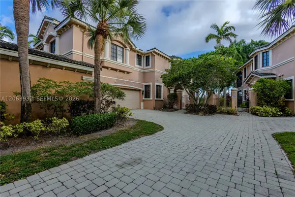 2703 Center Ct Dr #1-14, Weston, FL 33332