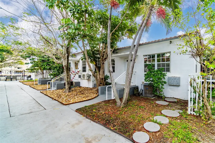 8335 E Crespi Blvd #4, Miami Beach, FL 33141 - #2