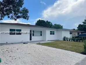 320 NE 160th St, Miami, FL 33162 - #2