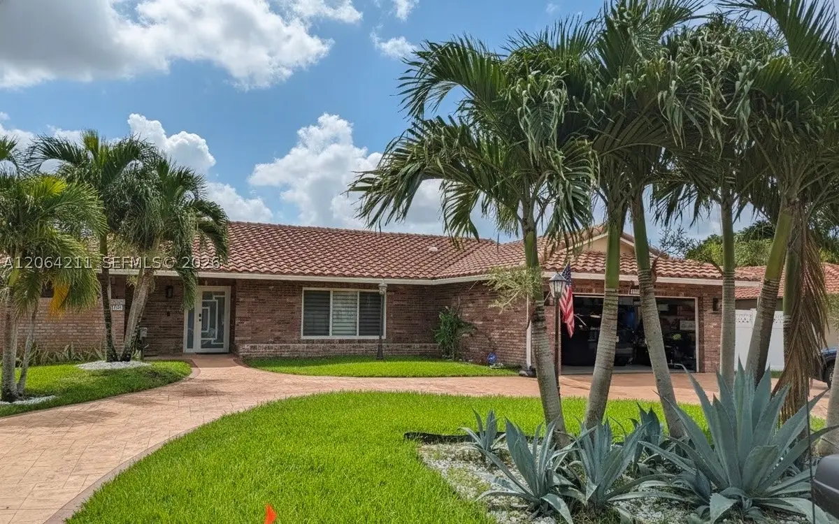 8697 NW 1st St, Coral Springs, FL 33071 - #1
