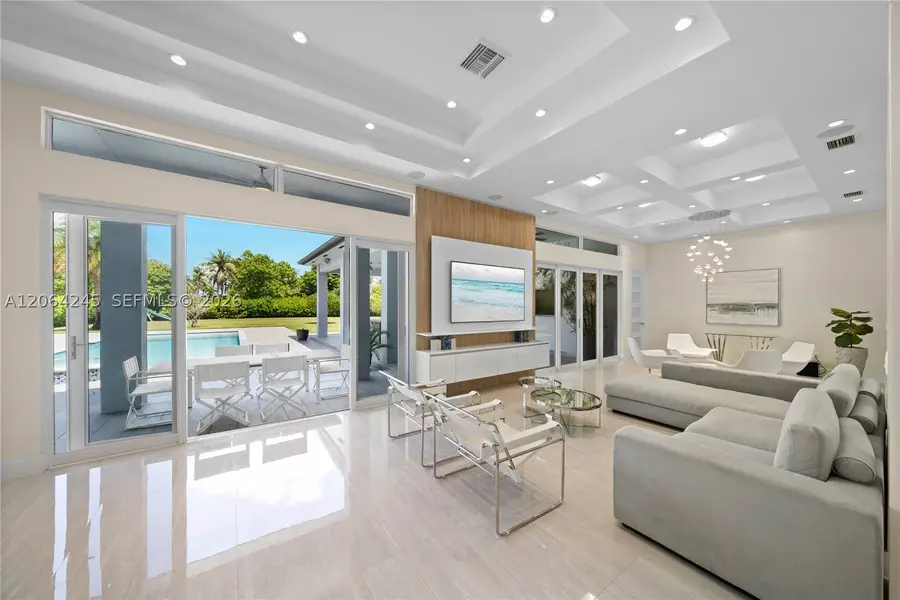 411 NW 125th Ave, Miami, FL 33182 - #2