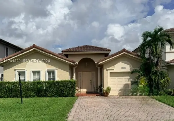 13654 SW 124th Ave Rd, Miami, FL 33186
