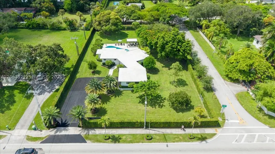 7240 Sunset Dr, Miami, FL 33143 - #3
