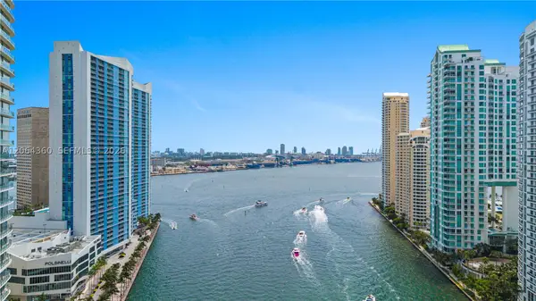 325 S Biscayne Blvd #3421, Miami, FL 33131