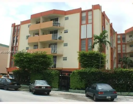 1750 W 46th St #331, Hialeah, FL 33012