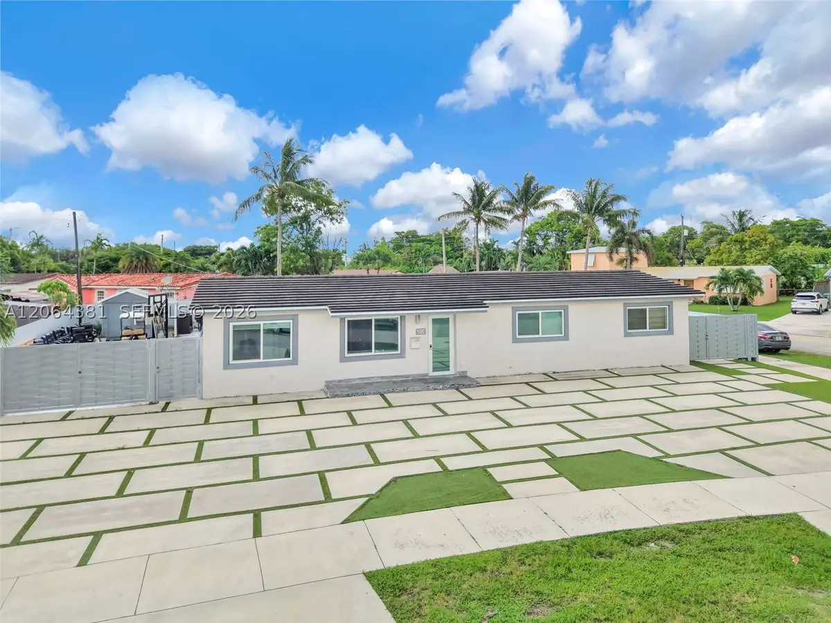 8251 NW 185th St, Hialeah, FL 33015 - #1