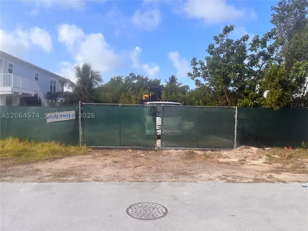 27378 Jamaica Ln, Lower Keys, FL 33042