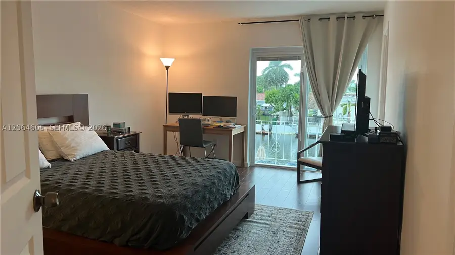2061 NE 123rd St, North Miami, FL 33181 - #3