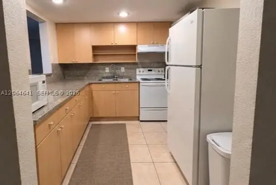 652 NW 3rd St #305, Miami, FL 33128 - #2