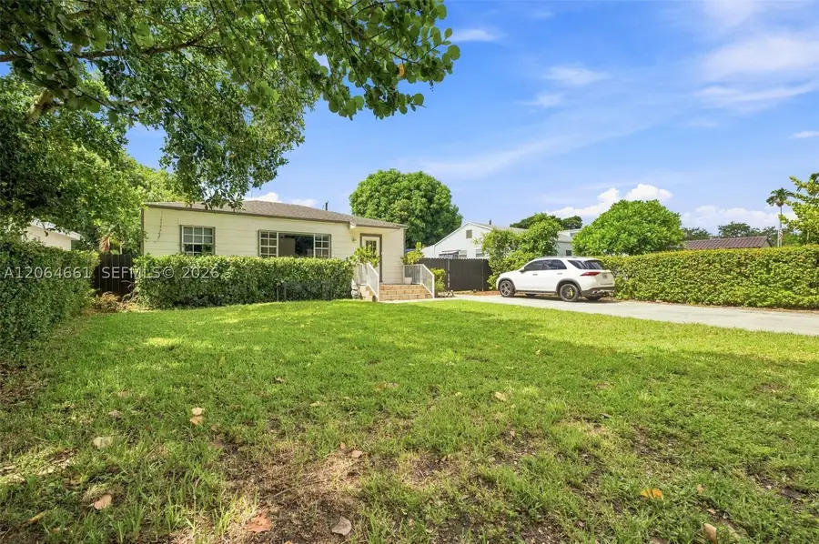 240 Carlisle Dr, Miami Springs, FL 33166 - #2