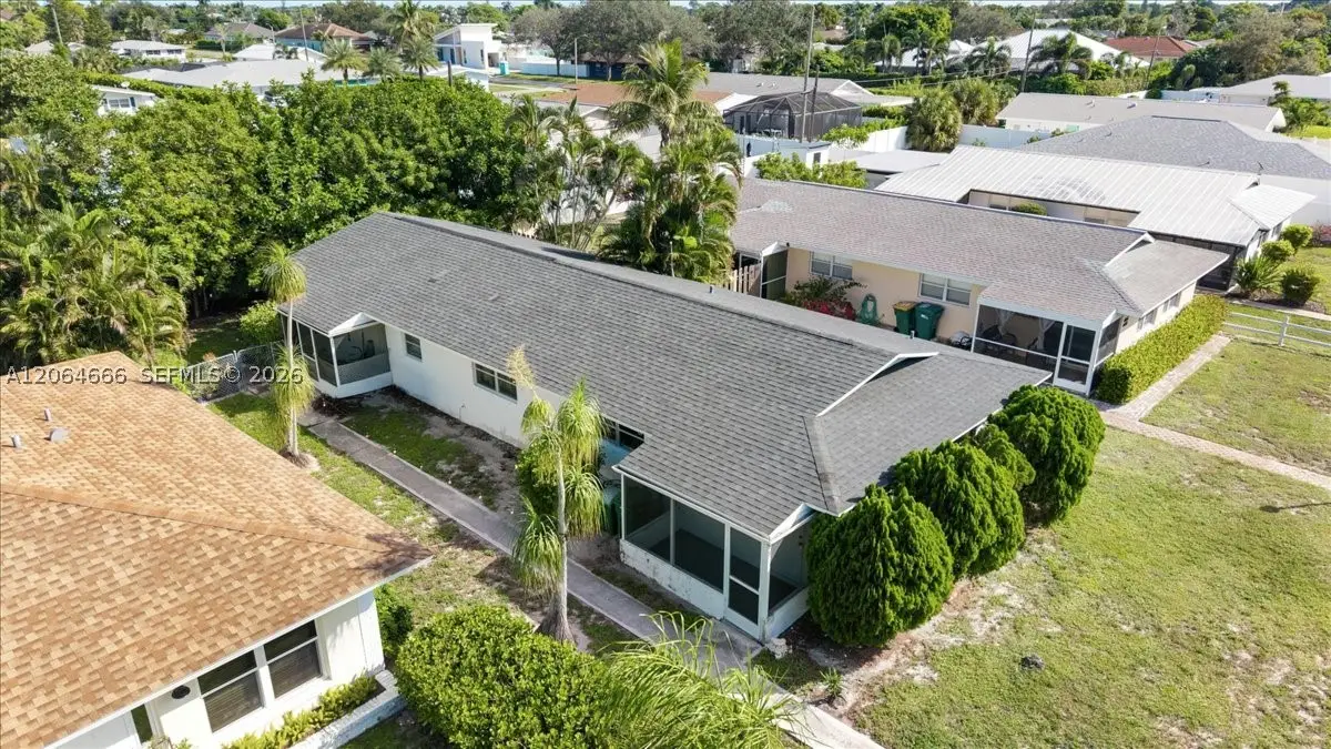 681/683 95th Ave N, Naples, FL 34108 - #1