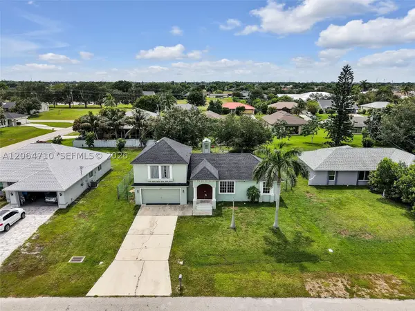 928 SE 5 Ct, Cape Coral, FL 33990