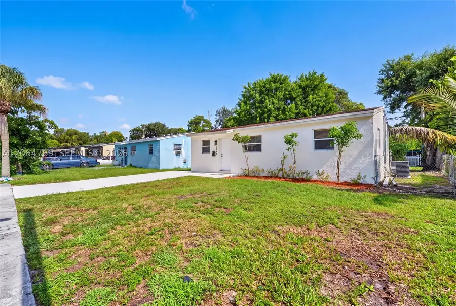 1583 NE 152nd St, North Miami Beach, FL 33162 - #3