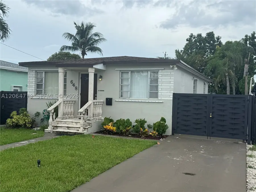 648 E 40th St, Hialeah, FL 33013 - #2
