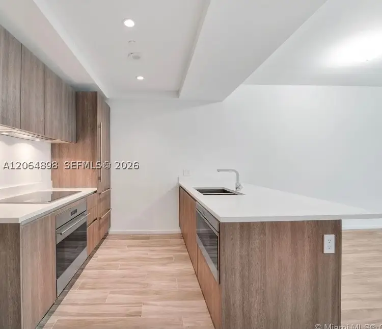 801 S Miami Ave #1807, Miami, FL 33130 - #3