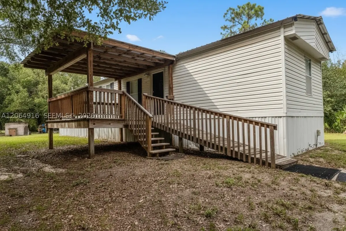 450 Wildwood Ave, Clewiston, FL 33440 - #1