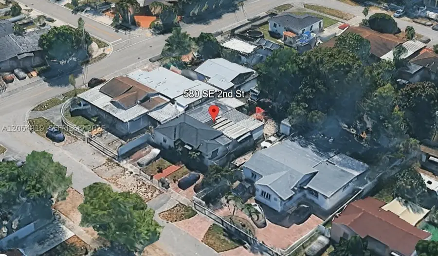 580 SE 2nd St, Hialeah, FL 33010 - #2