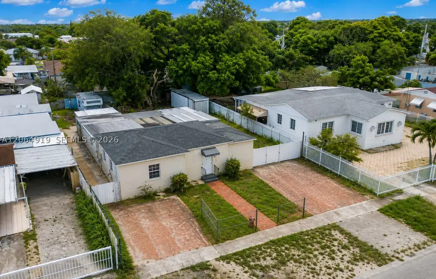 580 SE 2nd St, Hialeah, FL 33010 - #3