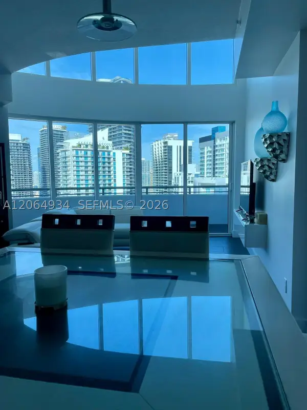 60 SW 13th St #3426, Miami, FL 33130