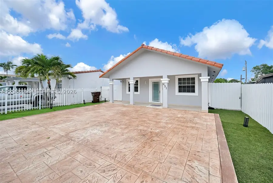 451 E 37th St, Hialeah, FL 33013 - #2
