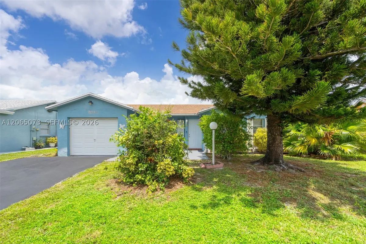 7235 Pine Bluff Dr, Lake Worth, FL 33467 - #1
