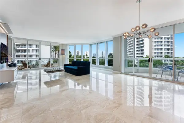 21150 Point Pl #702, Aventura, FL 33180