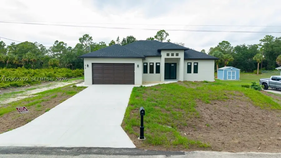 615 Broadway Ave, Lehigh Acres, FL 33972 - #3