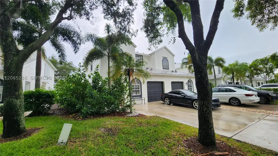 10702 Pelican Dr, Wellington, FL 33414 - #2