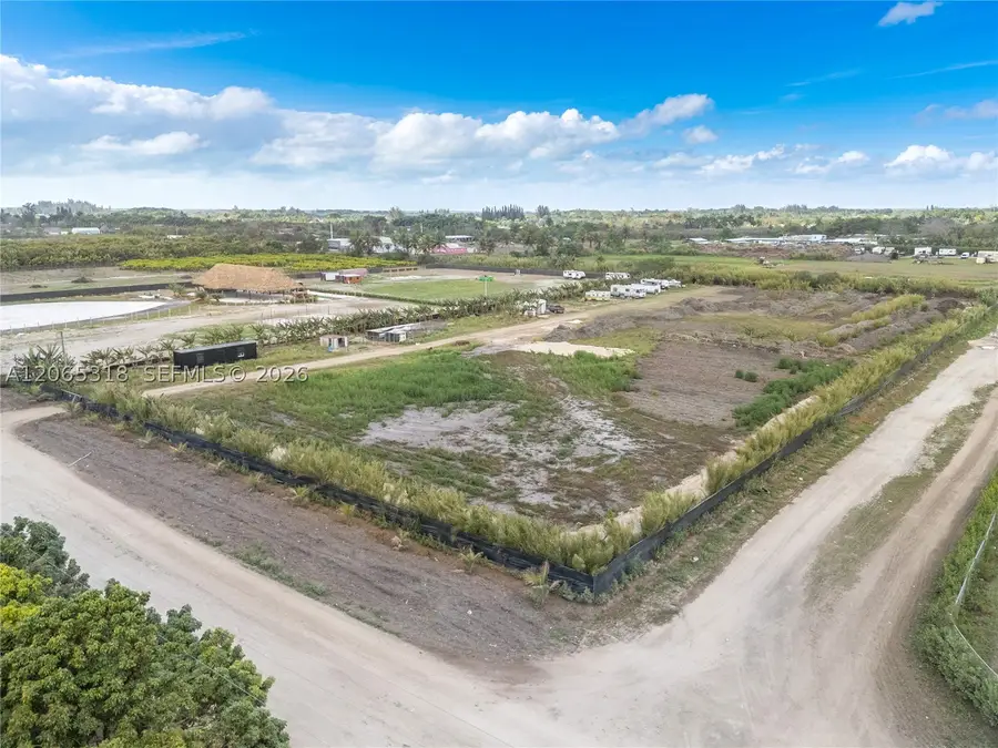 15202 SW 194th Ave, Miami, FL 33196 - #2