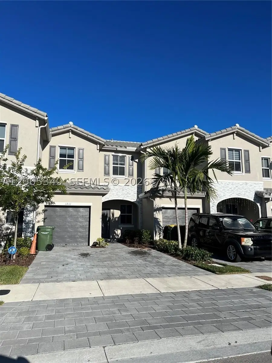 1211 SE 27th Ter, Homestead, FL 33035 - #1
